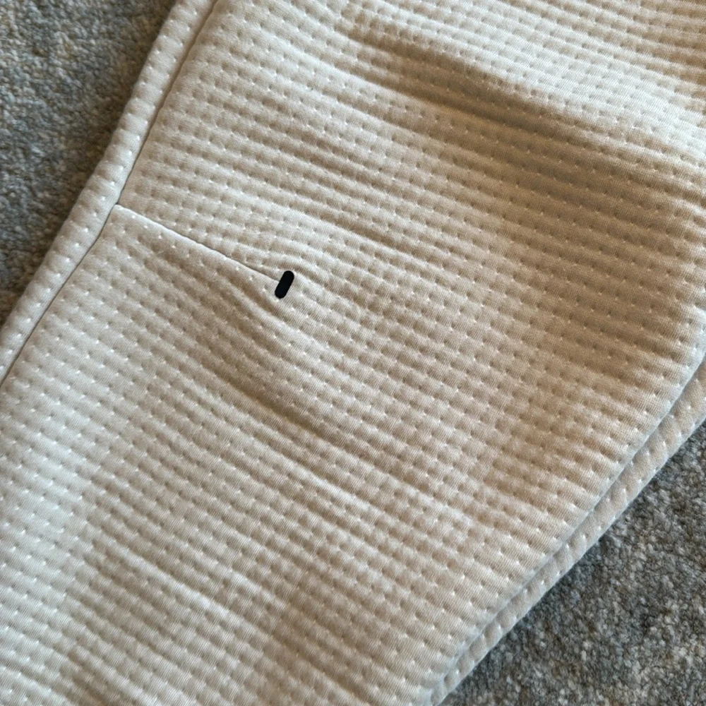Nike Cream Track Pants - Picture 4 of 7